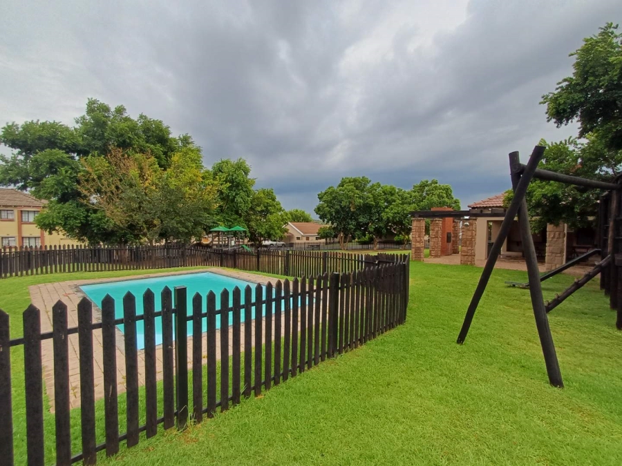 2 Bedroom Property for Sale in Hillside Free State